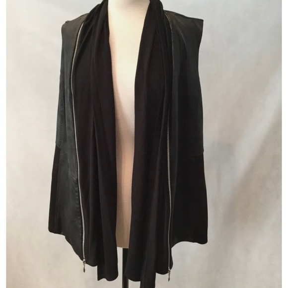Joseph Ribkoff Faux Leather Vest with removable zippered scarf, black, 10 NEW - Picture 7 of 8